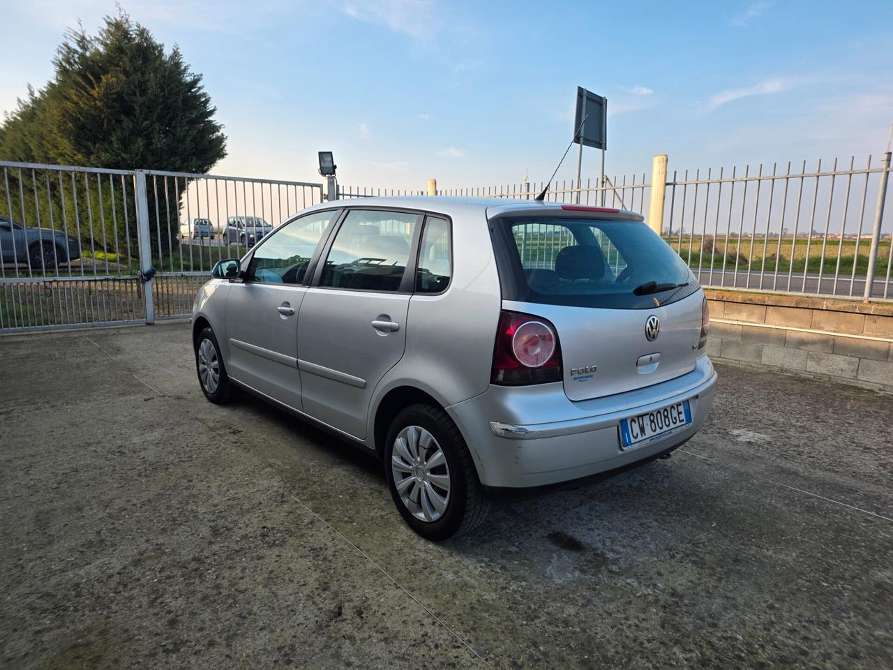 Volkswagen Polo 1.4/75CV 16V 5p. Comfortline