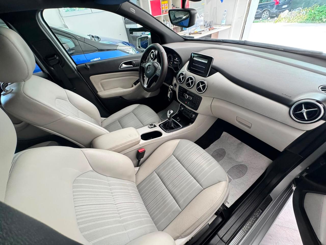 Mercedes-benz B 180 NEOPATENTATI