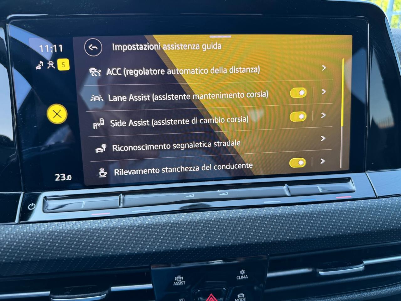 Volkswagen Golf 1.5 etsi evo R-Line 150cv dsg /MATRIX / NO VINCOLI