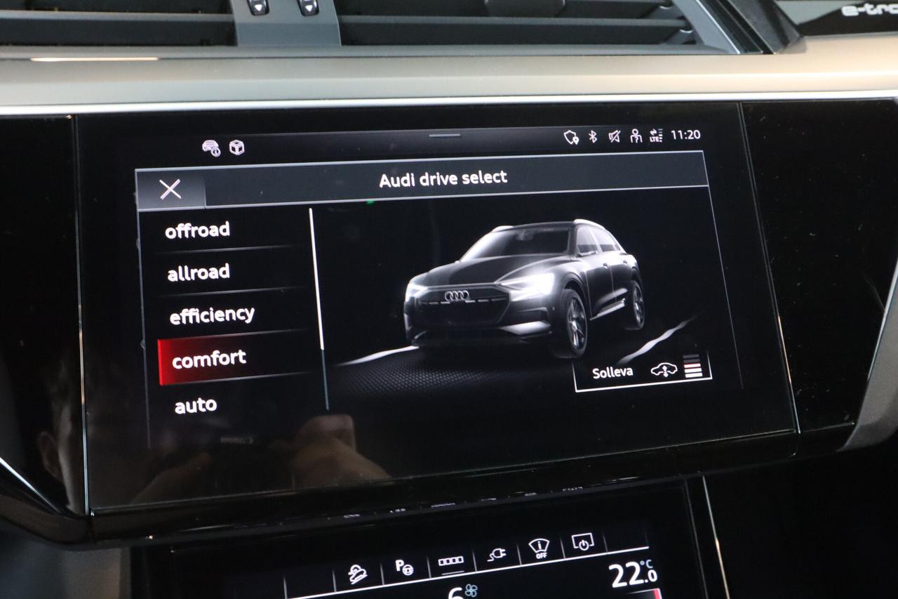 E Tron 55 408CV QUATTRO HUD 20"