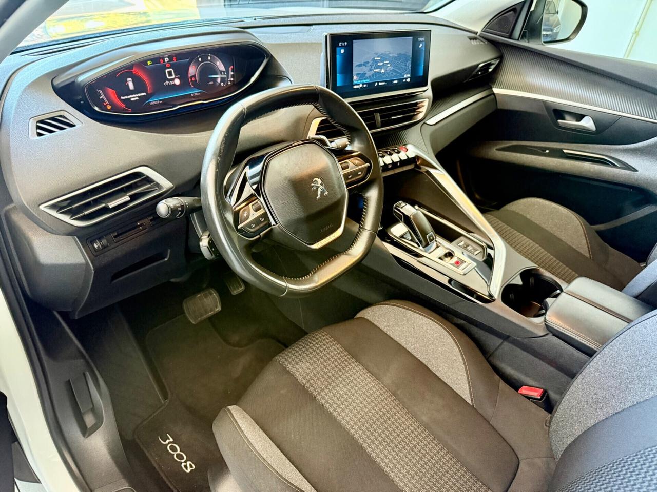 Peugeot 3008 BlueHDi 130 S&S EAT8 Active Pack