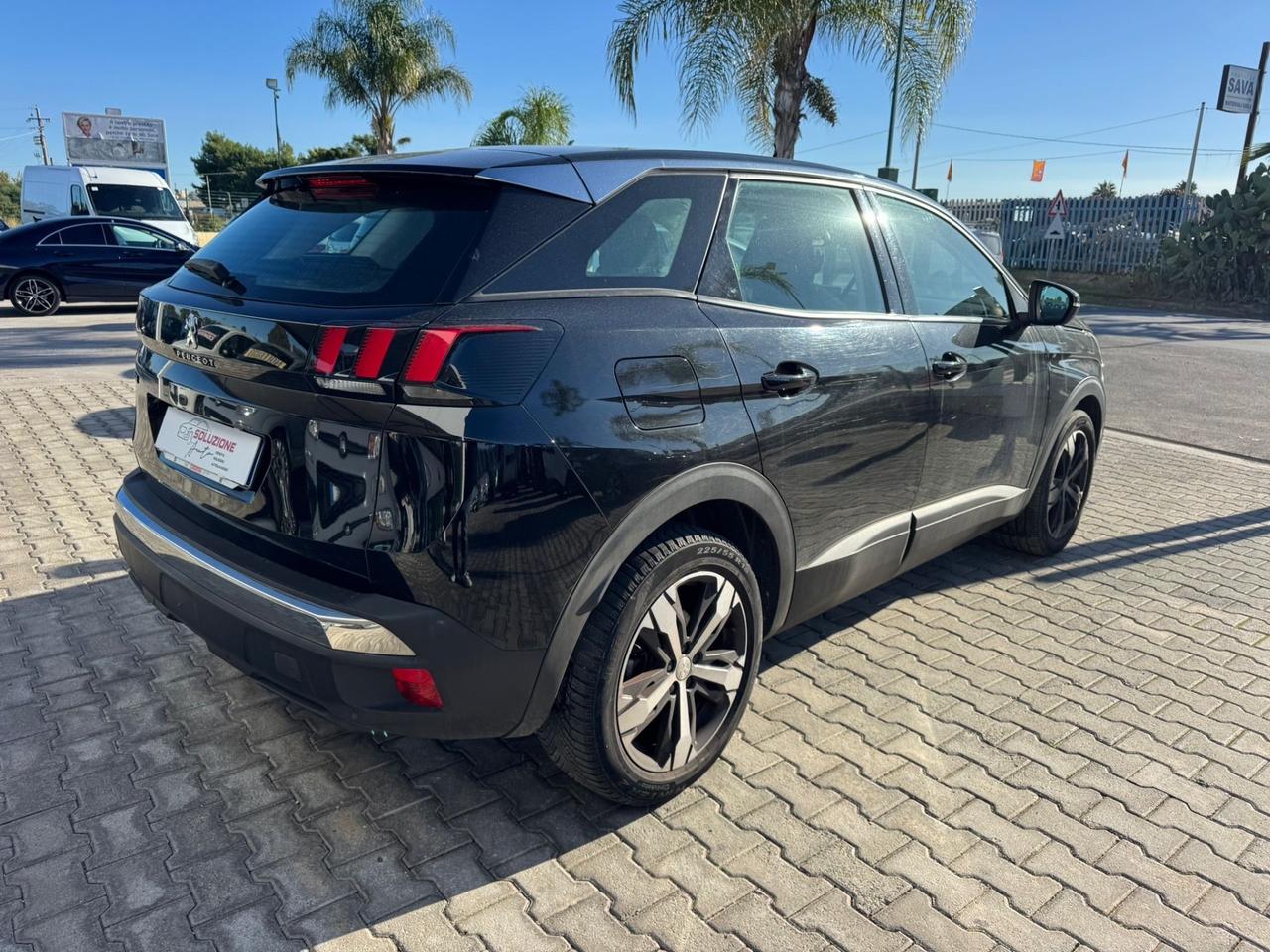 Peugeot 3008 BlueHDi 120 S&S Business