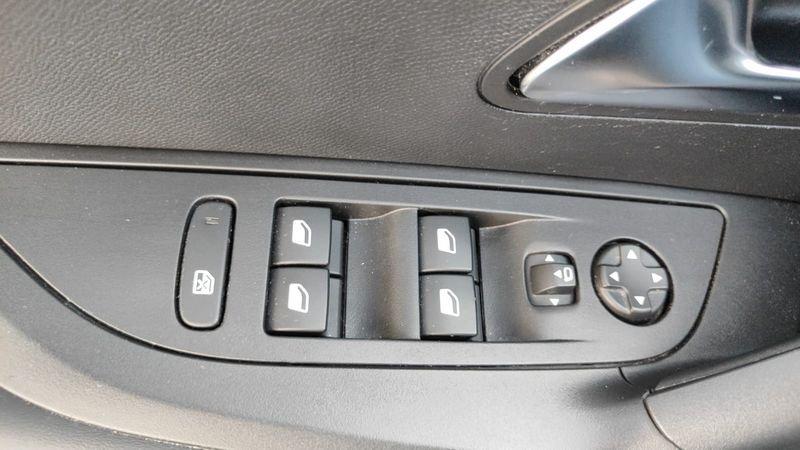 Peugeot 2008 2008 BlueHDi 110 S&S Allure Pack