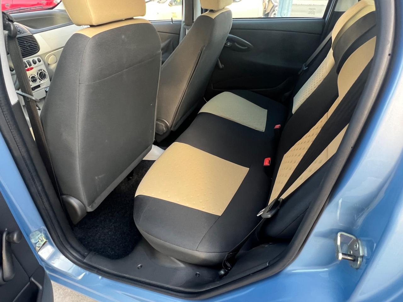 Fiat Punto 1.3 Multijet SOLO 22000 KM!!!!!!