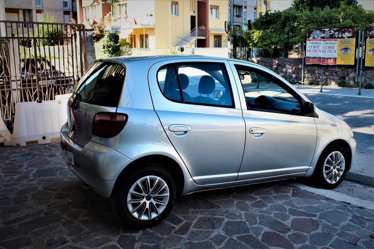 Toyota Yaris 1.3i 16V cat 5 porte Neopatentati SOLI 46000 km
