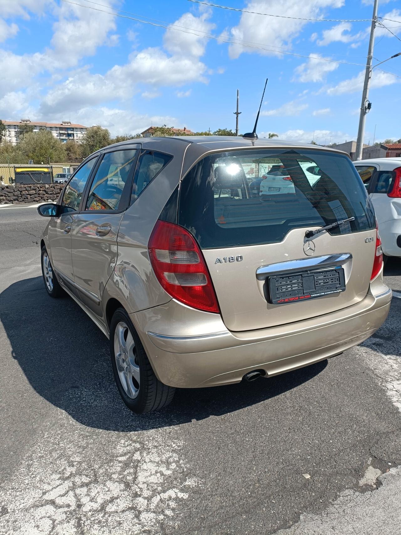 Mercedes-benz A 180 A 160 CDI Coupé Classic Basic