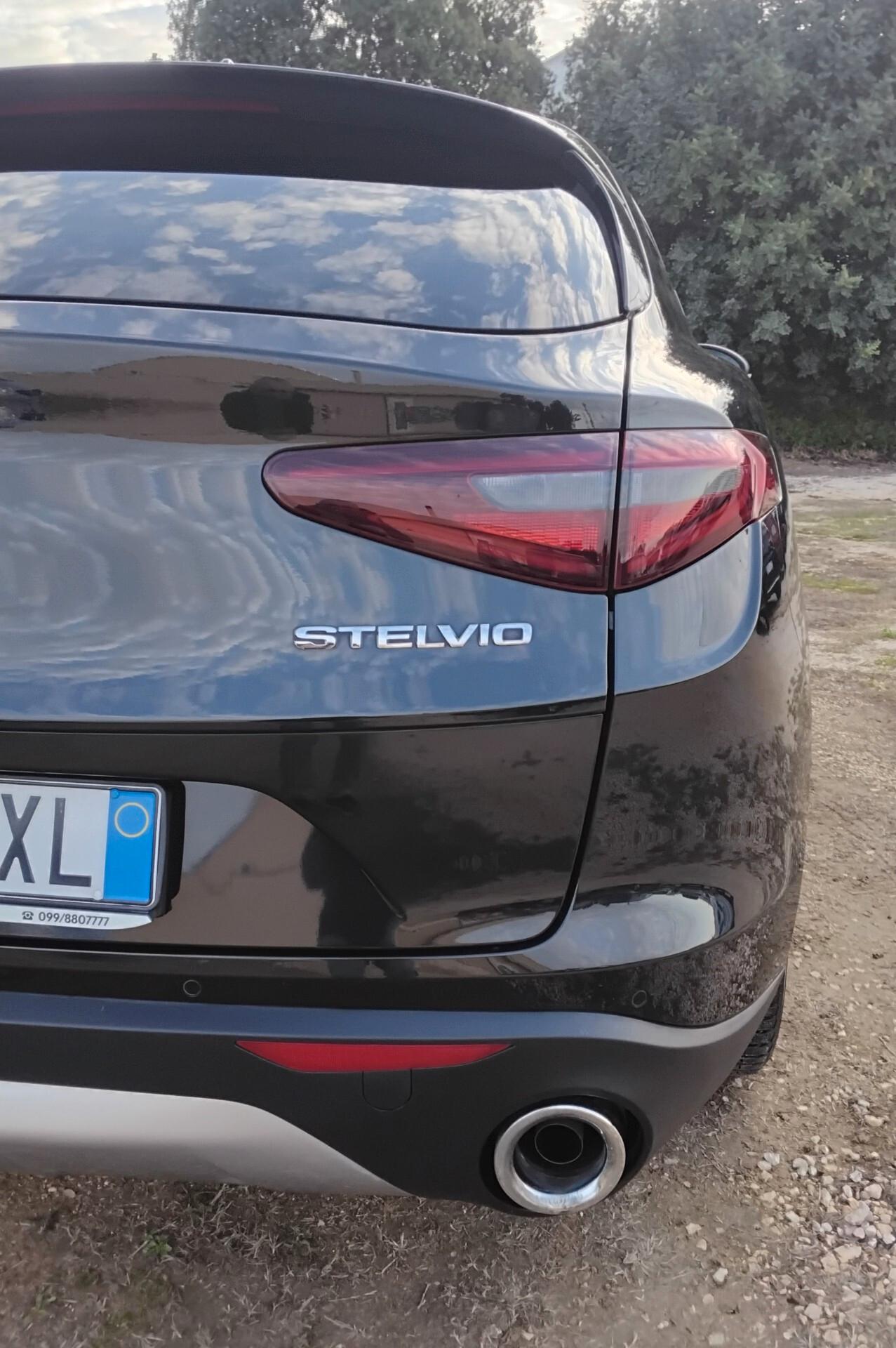 Alfa Romeo Stelvio 2.2 Turbodiesel 190 CV AT8 Q4 Super Business