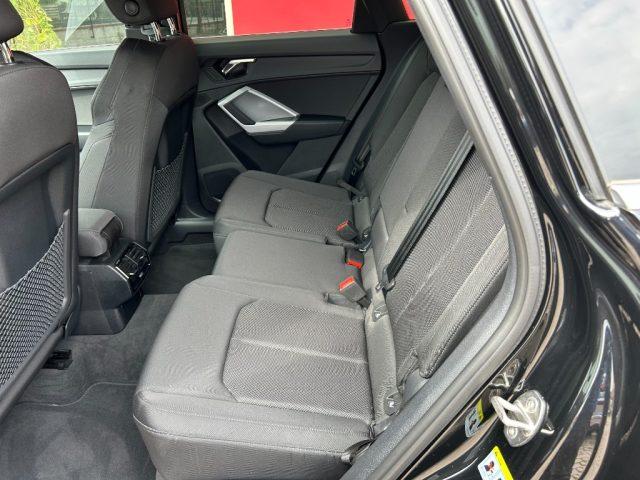 AUDI Q3 45 TFSI e S tronic Business