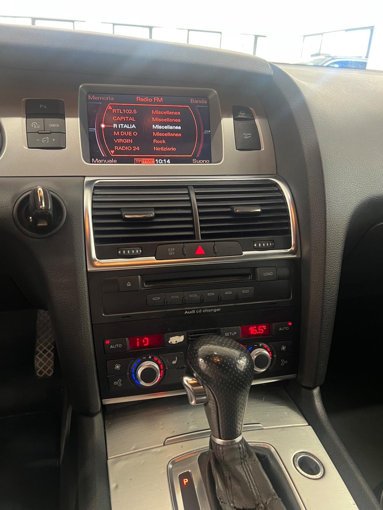 Audi Q7 3.0 V6 TDI 240 CV quattro tiptronic