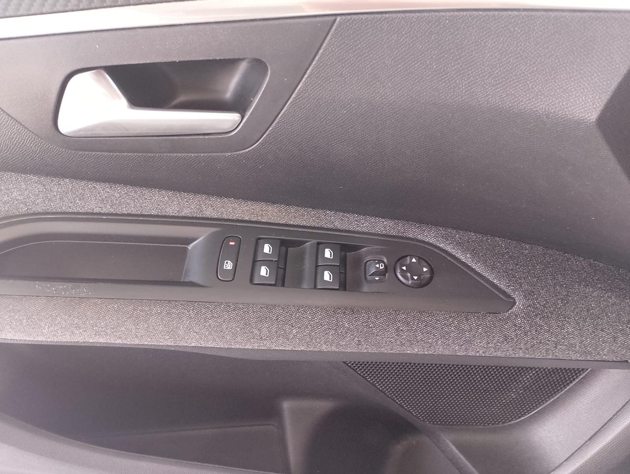 Peugeot 3008 BlueHDi 130 S&S Active Business
