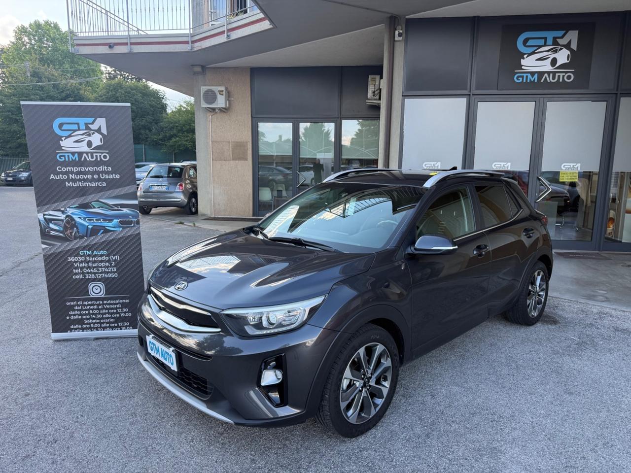 Kia Stonic 1.4 MPI 100 CV - Neopatentati