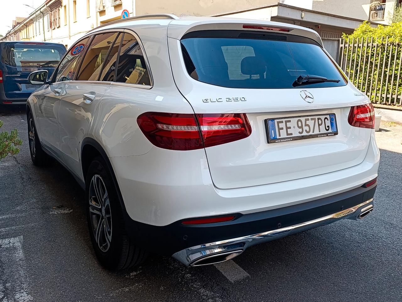 Mercedes-benz GLC 250 4Matic Sport solo Km 79.025