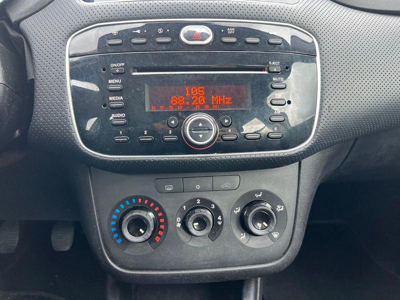 Fiat Punto 1.2 Easy 69cv LEGGI