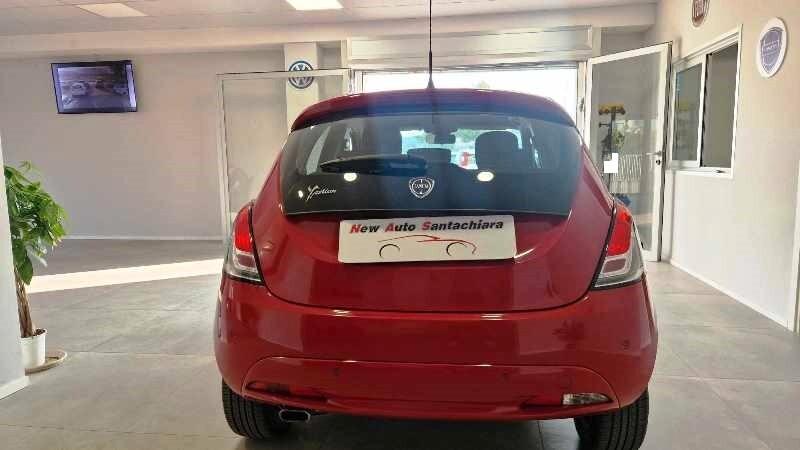 Lancia Ypsilon 1.2 69 CV Ecochic GPL Gold MY19