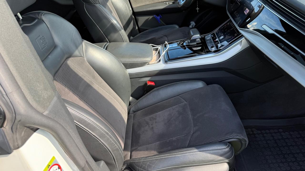 Audi Q8 50 TDI 286 CV quattro tiptronic Sport