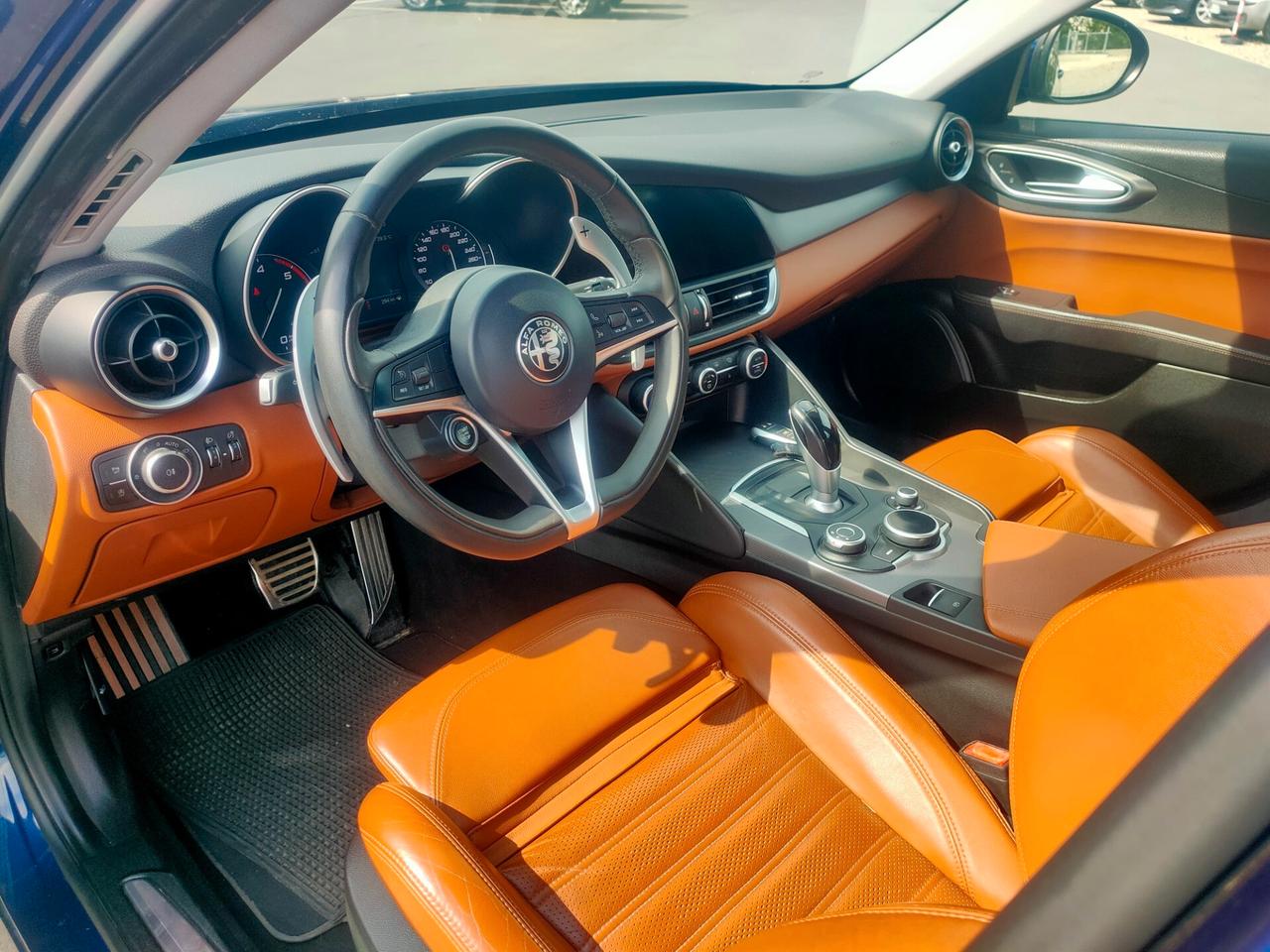 Alfa Romeo Giulia 2.2 Turbodiesel 210 CV AT8 AWD Q4 Veloce