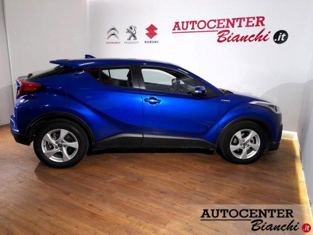 TOYOTA C-HR 1.8 Hybrid E-CVT Business