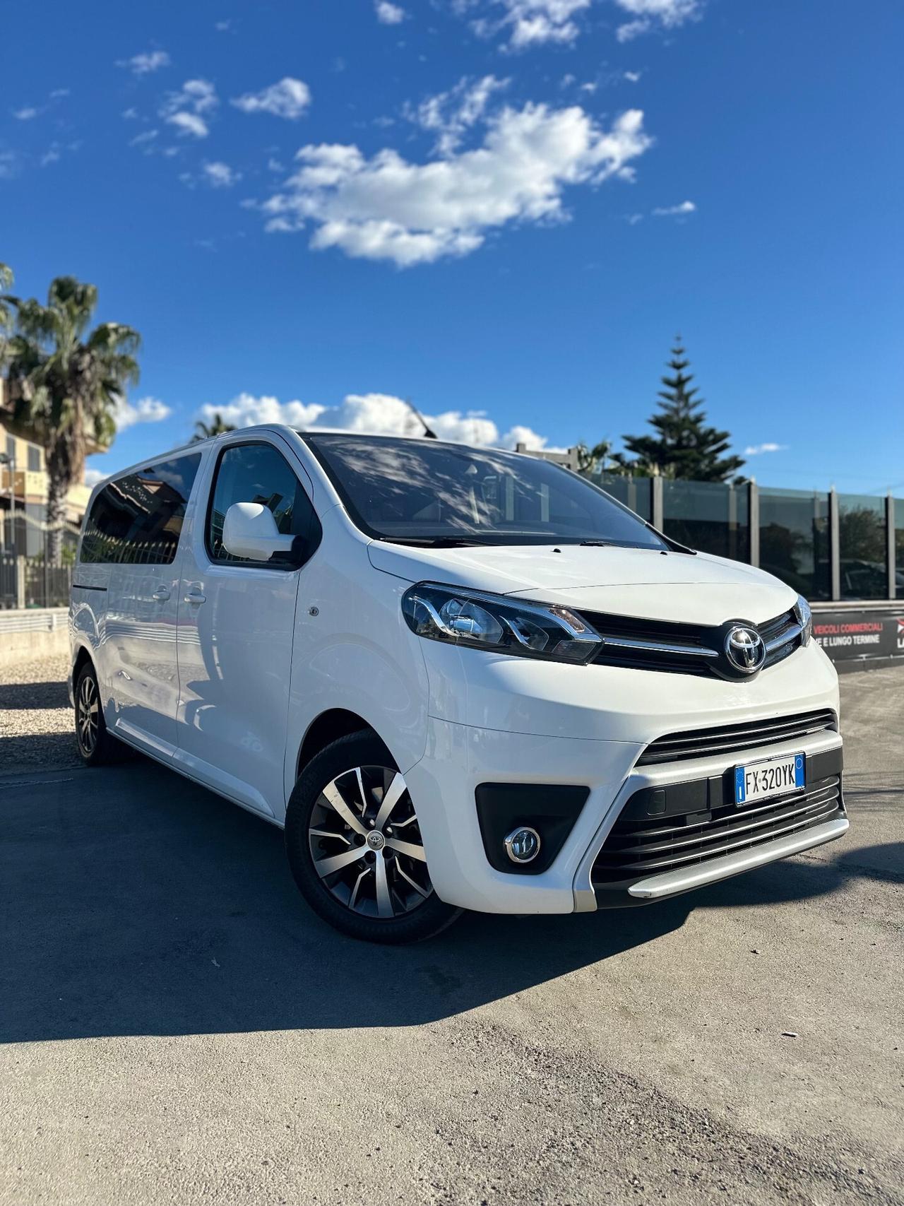 Toyota Proace Verso Luxury 8 Posti (Patente B) Ottimo Per Taxi