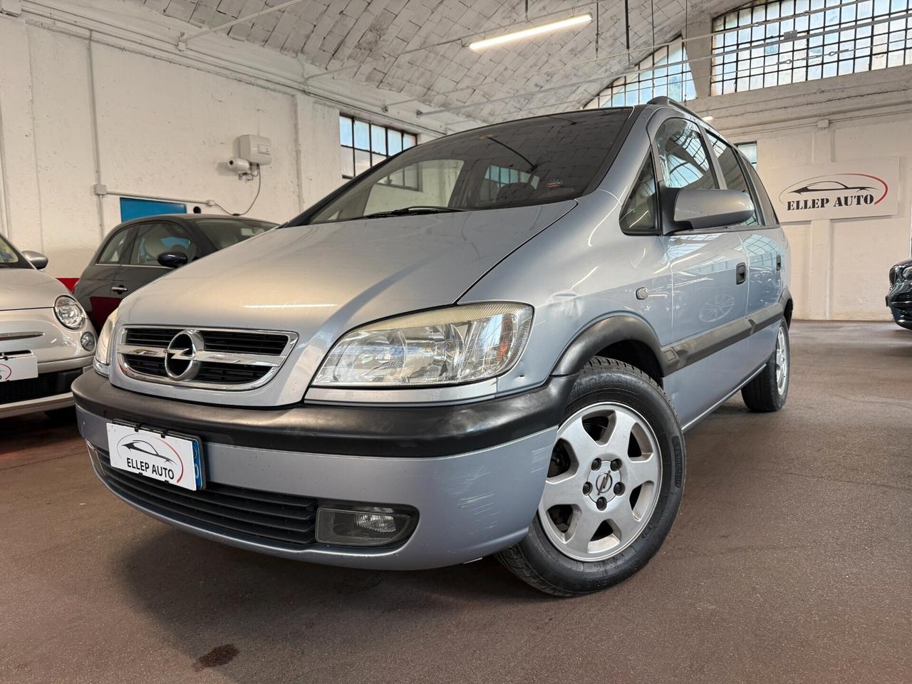 Opel Zafira 2.2 - 7 posti