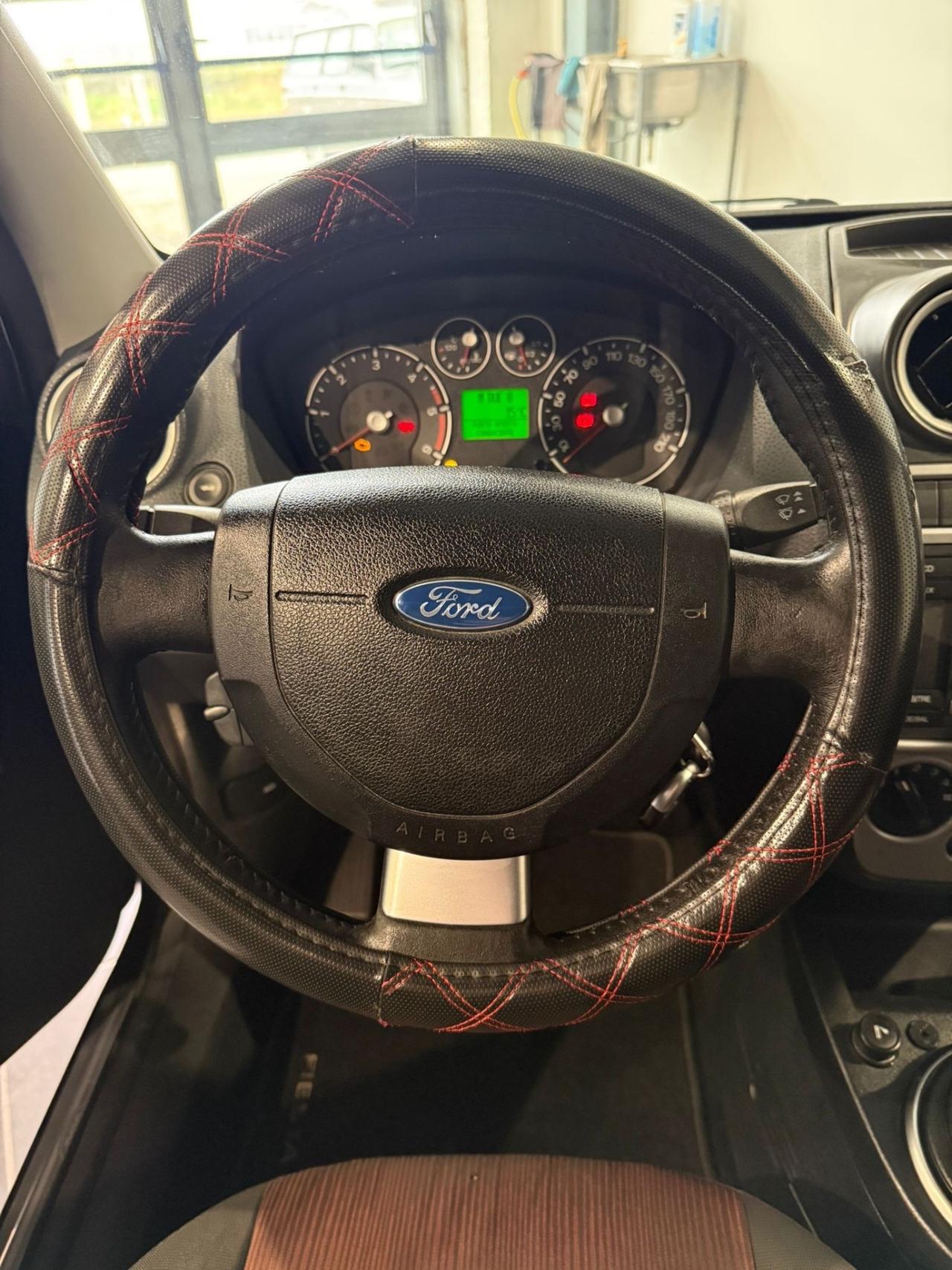 Ford Fiesta 1.4 TDCi -NEOPATENTATI