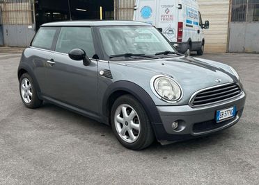 Mini 1.4 16V One (55kW)