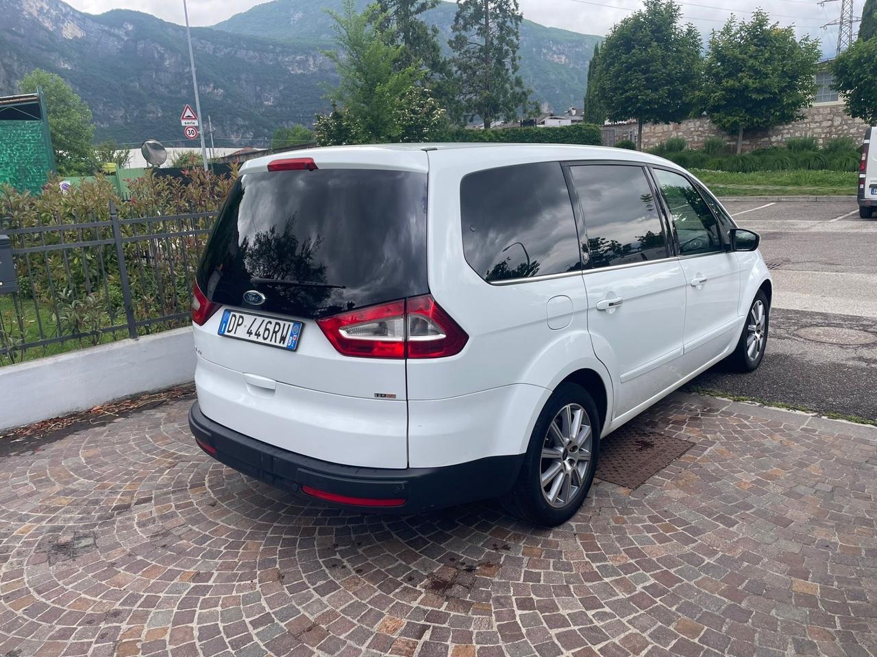 Ford Galaxy Galaxy