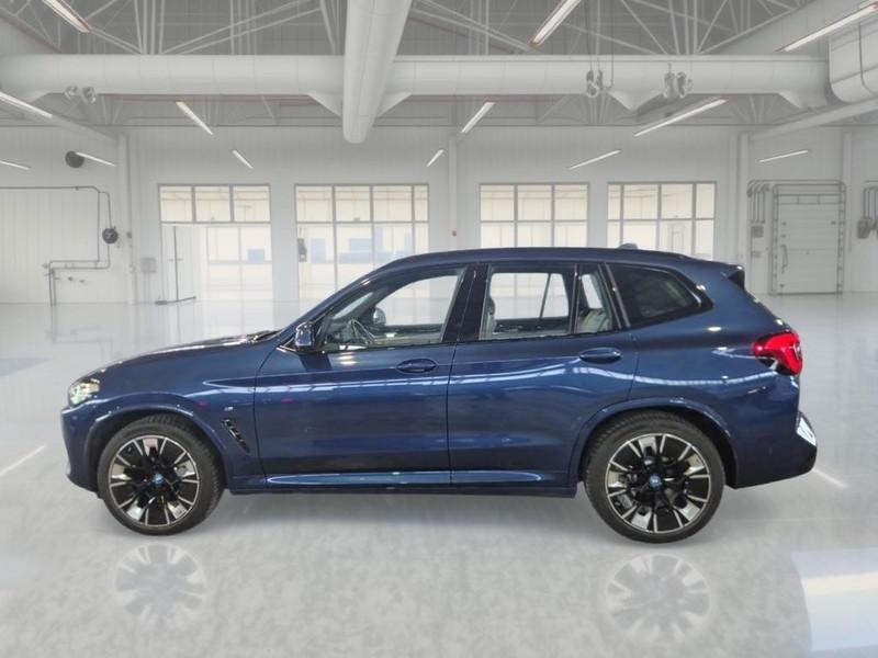 BMW IX3 IMPRESSIVE AUTO SUV