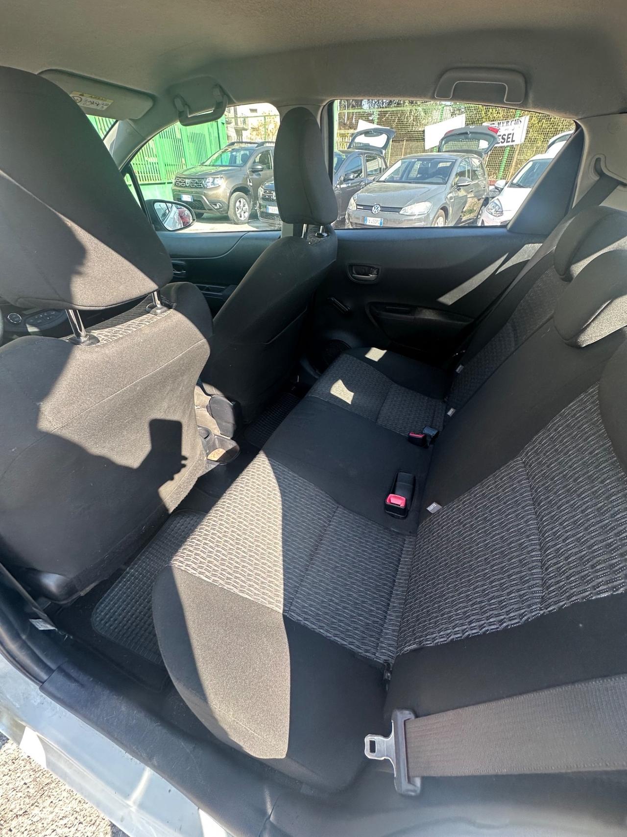 Toyota Yaris 1.0 5 porte Lounge