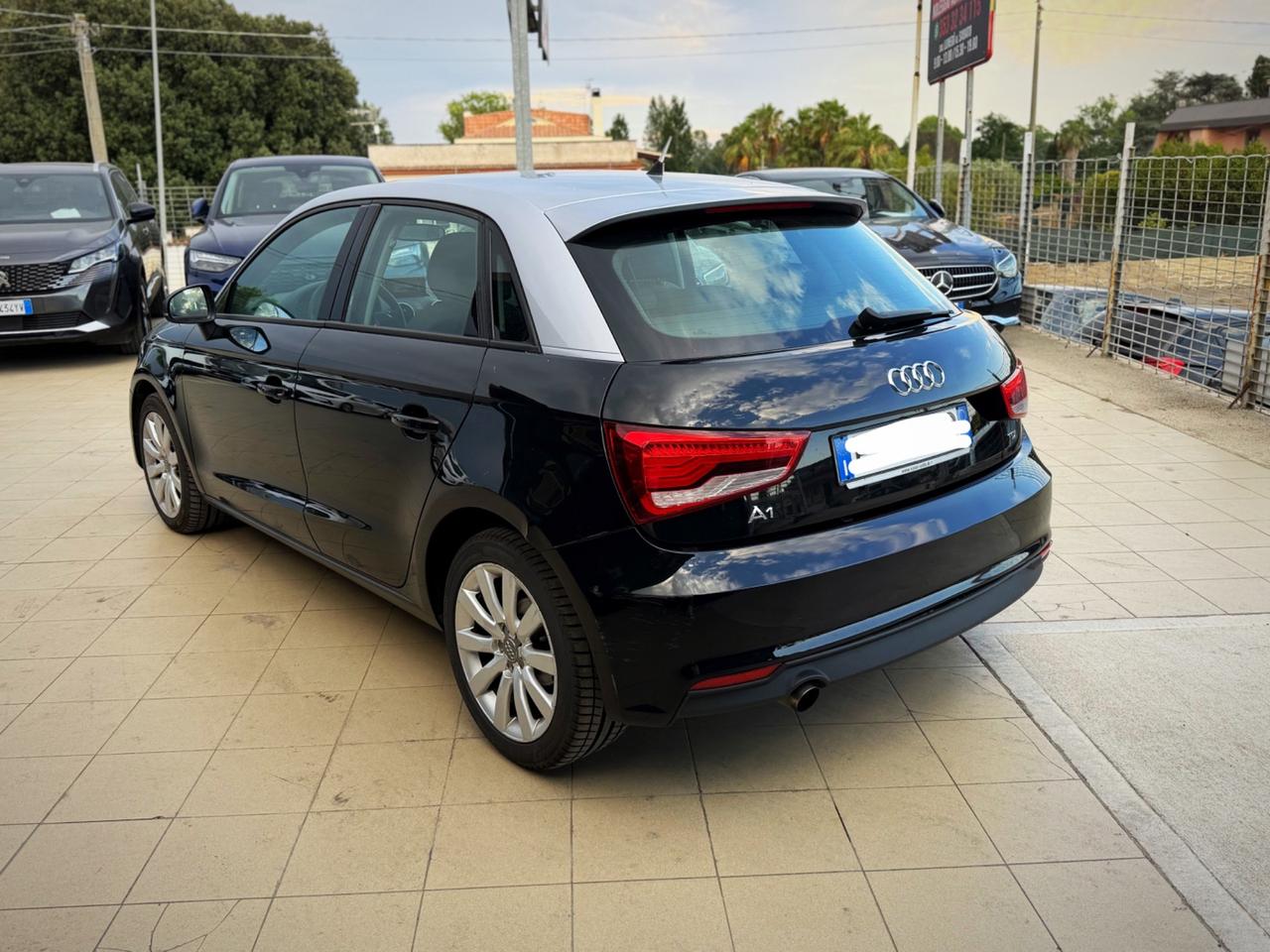 Audi A1 1.6 TDI 116 CV Admired S Line