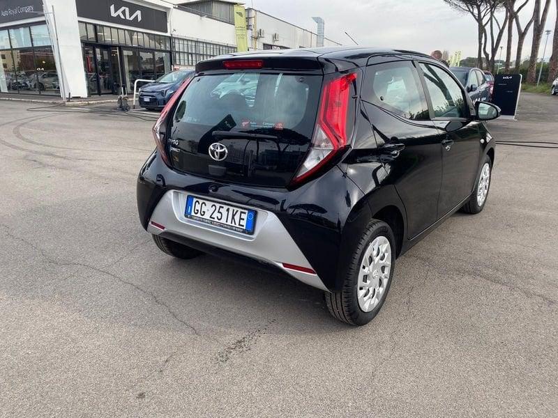 Toyota Aygo Connect 1.0 VVT-i 72 CV 5 porte x-play