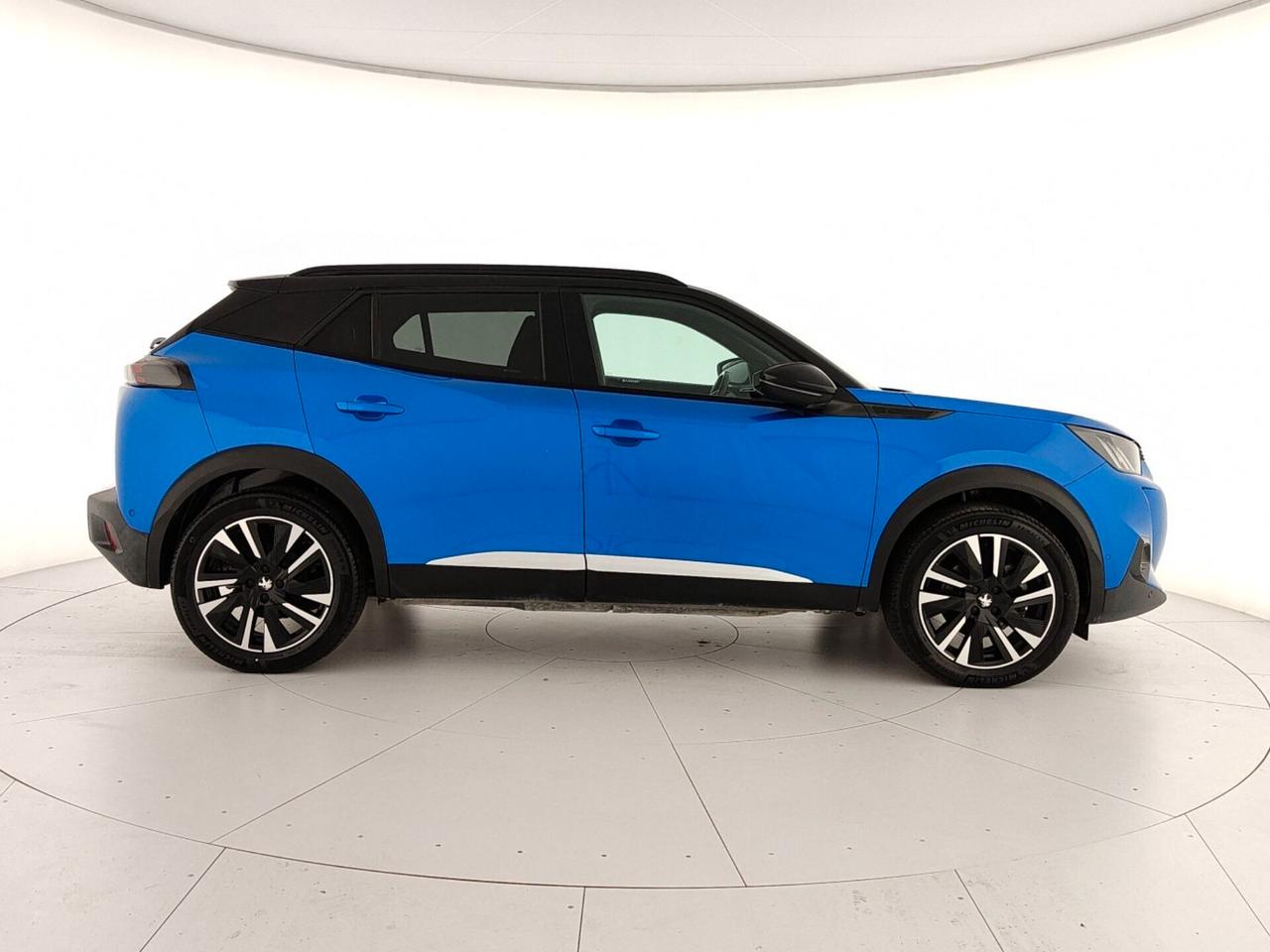 Peugeot 2008 motore elettrico 136 CV GT Pack