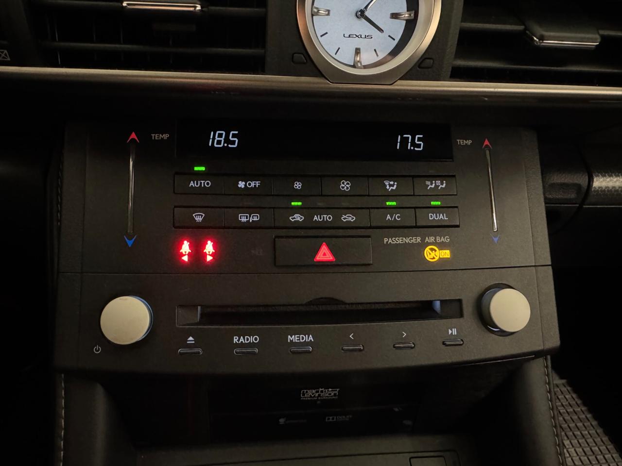 Lexus RC 300h Hybrid F Sport