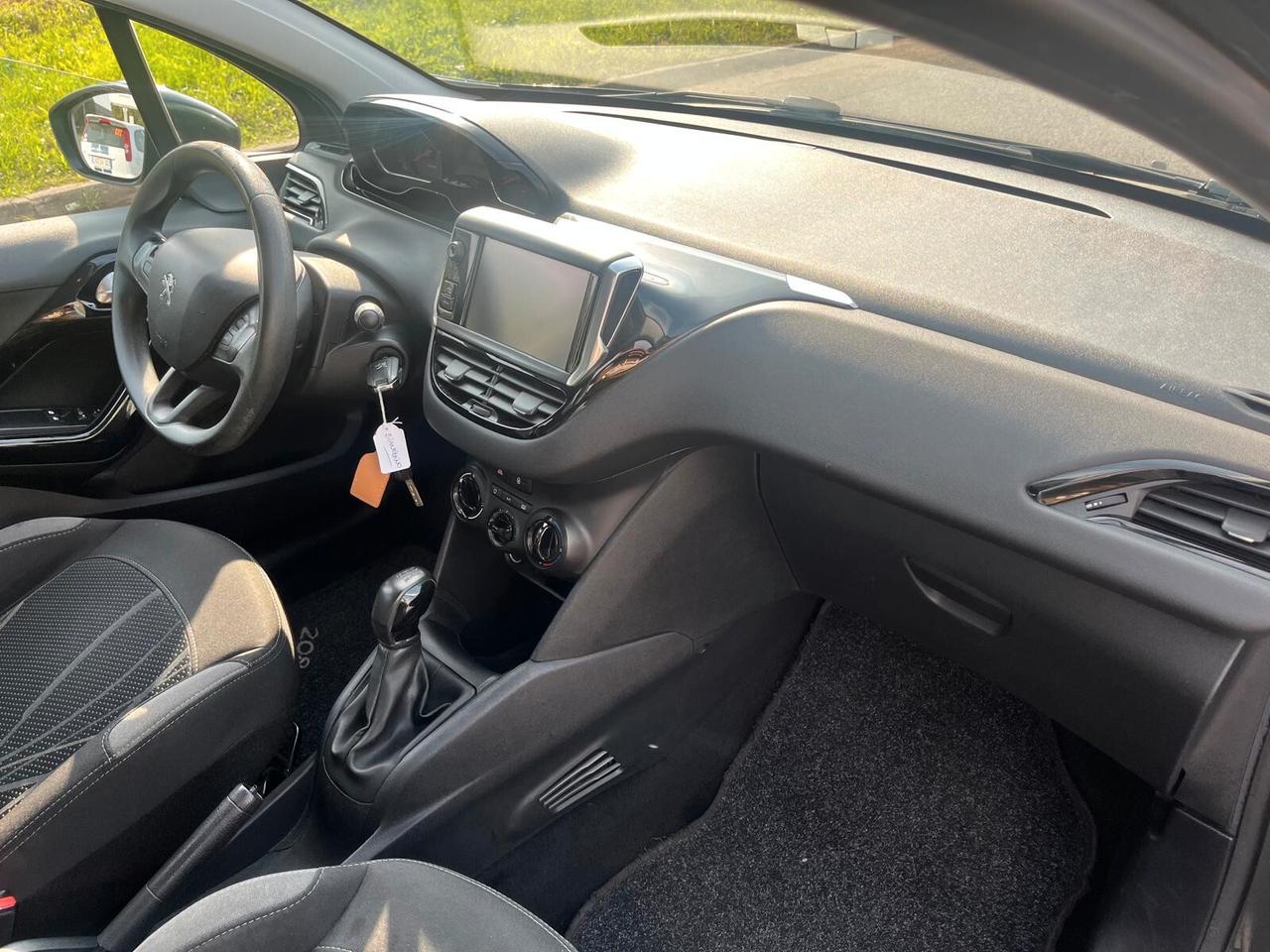 Peugeot 208 1.4 HDi 68 CV 5 porte Access