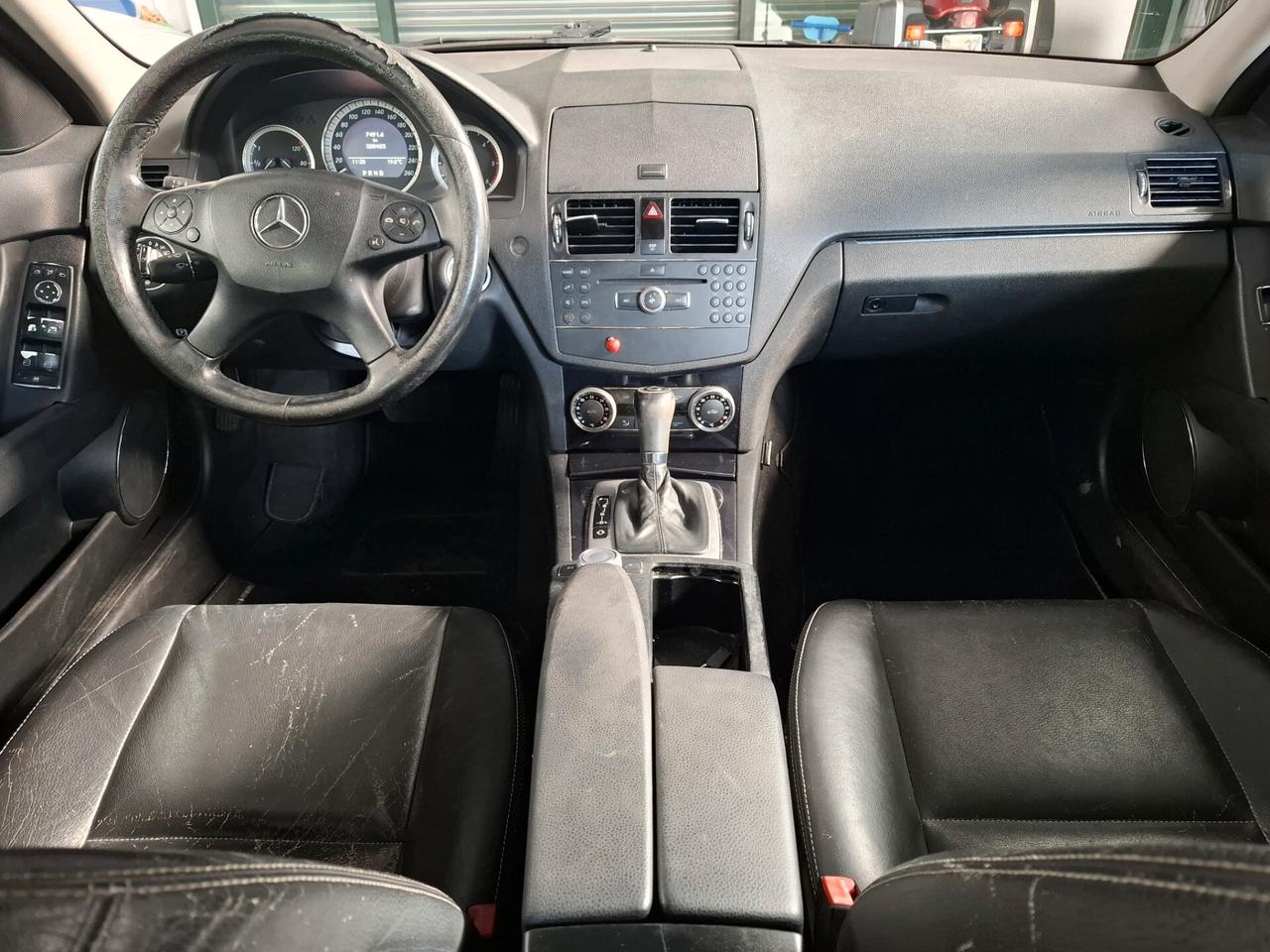 Mercedes-benz C 220 CDI Avantgarde AMG FIRST