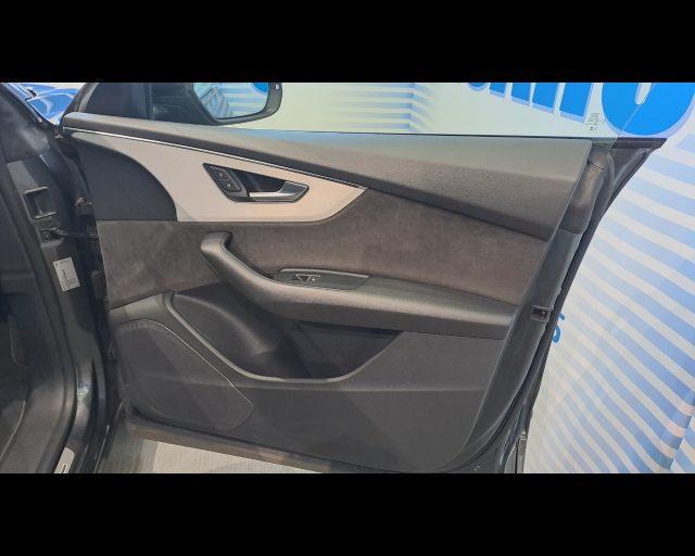 AUDI Q8 50 3.0 tdi mhev Sport quattro tiptronic