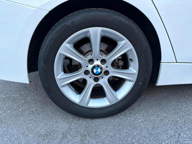 BMW Serie 3 Berlina 2.0 DIESEL 116 CV ADATTA A NEOPATENTATI