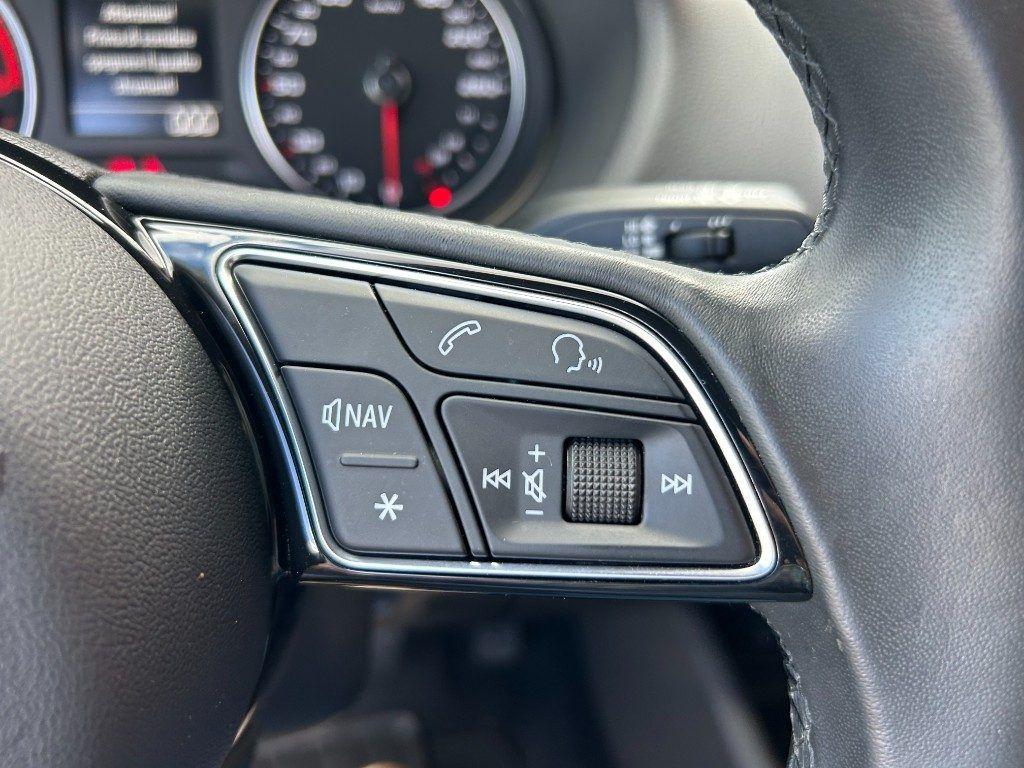 Audi Q2 30 TFSI Admired Advanced