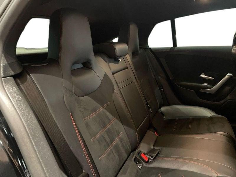 Mercedes-Benz CLA Shooting Brake 200 d Premium auto