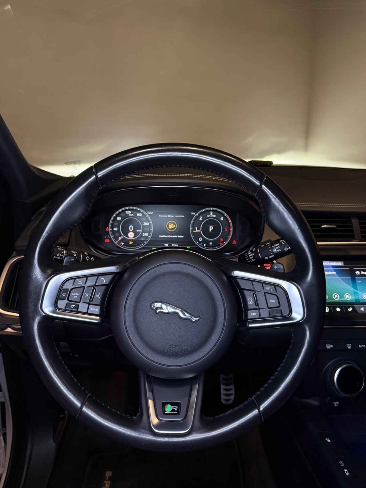 Jaguar E-Pace 2.0D 150 CV R-Dynamic