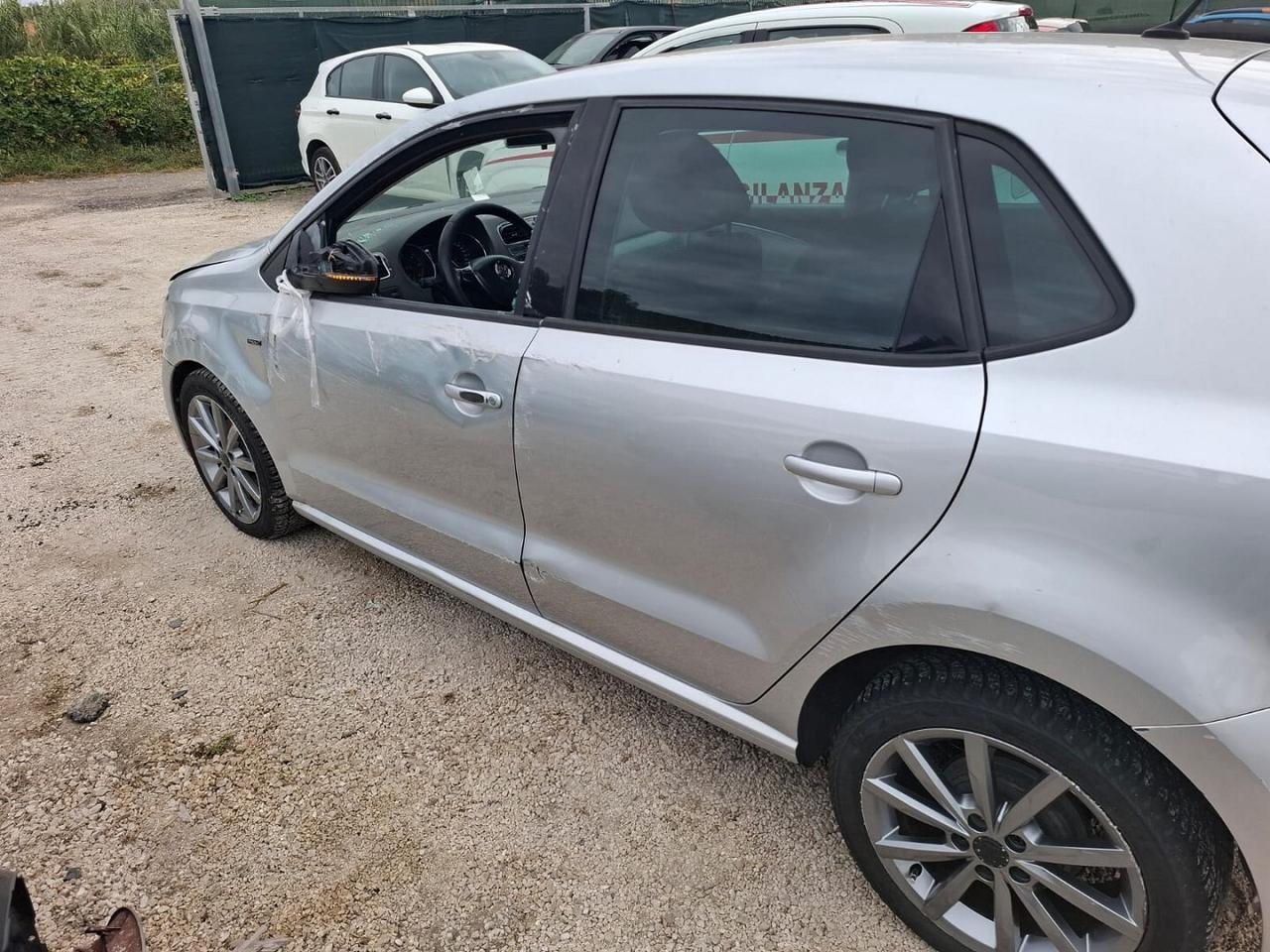 VW POLO 1.4 TDI SINISTRATA MARCIANTE EURO6