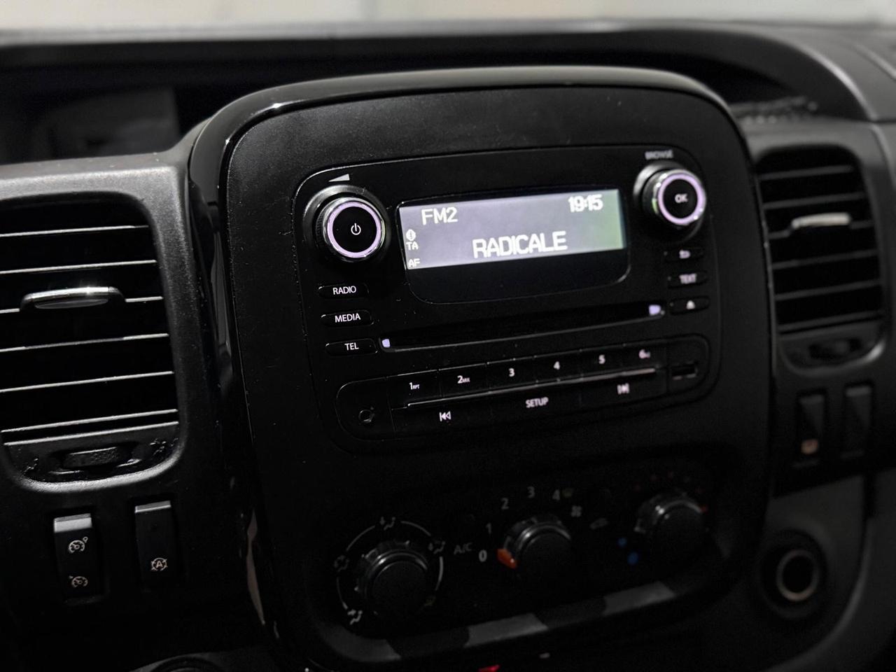 Opel Vivaro 1.6 Biturbo kw107/cv145 posti 8+1