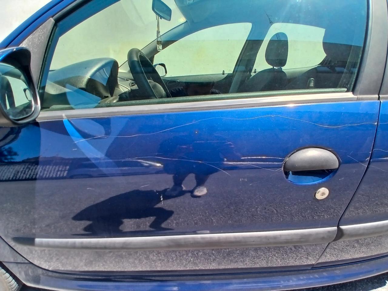 Peugeot 206 1.1 5p. XR