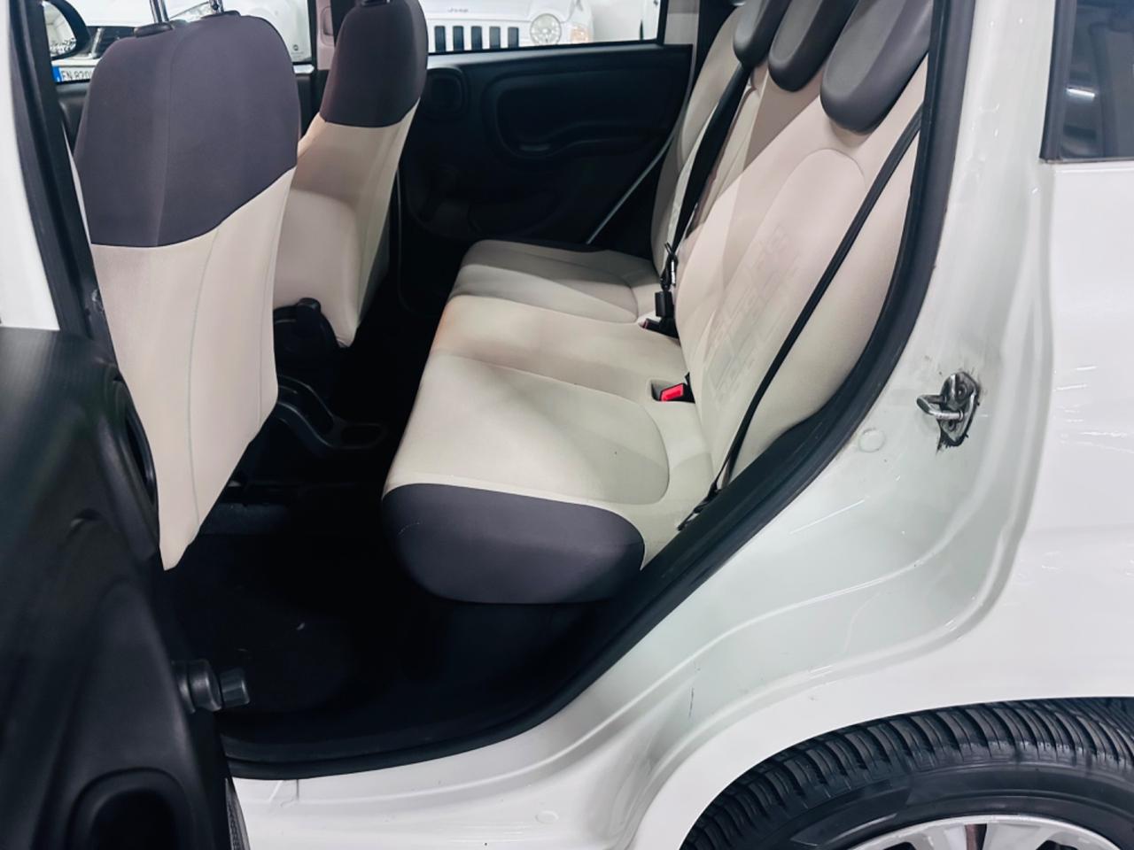 Fiat Panda 0.9 TwinAir Turbo Natural Power Lounge