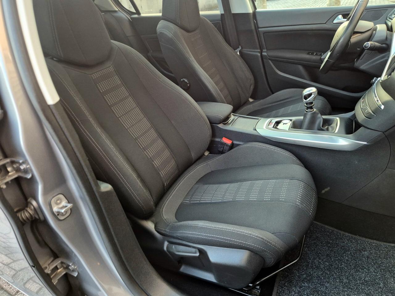 Peugeot 308 BlueHDi 120 S&S Allure
