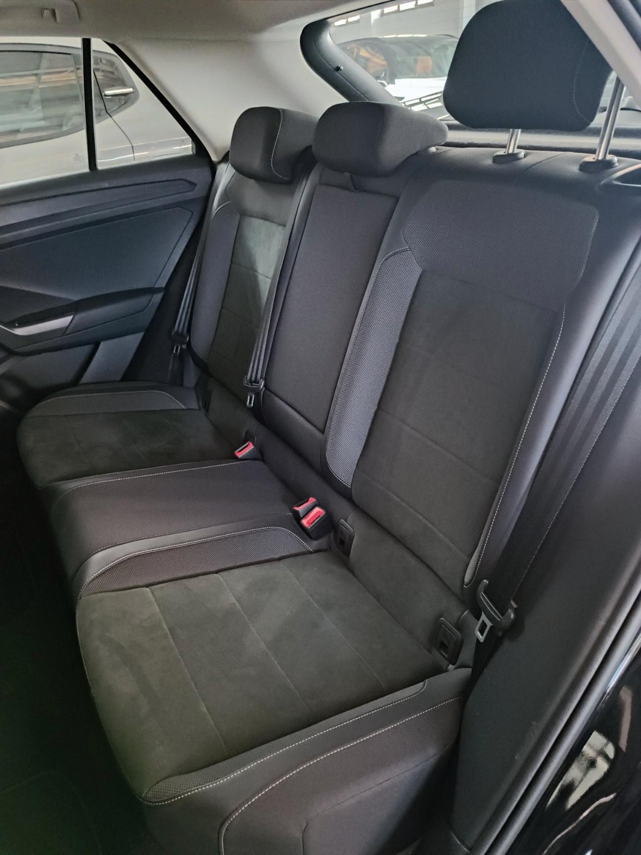 Volkswagen T-Roc 1.0 tsi STYLE 110cv UFFICIALE VOLKSWAGEN