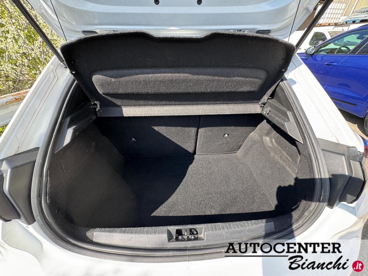 Peugeot 208 5 Porte 1.5 bluehdi Like s&s 100cv