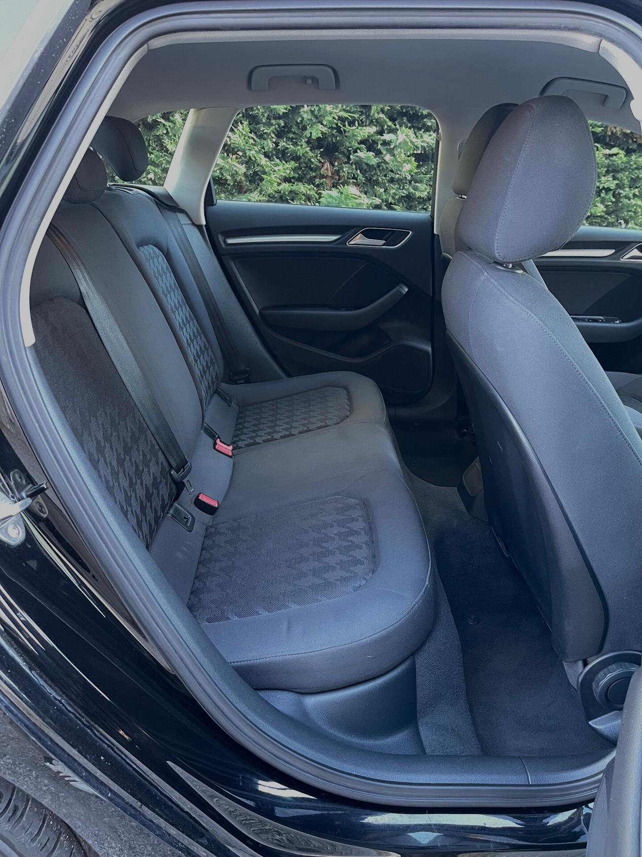 Audi A3 SPB 1.6 TDI clean diesel Ambiente