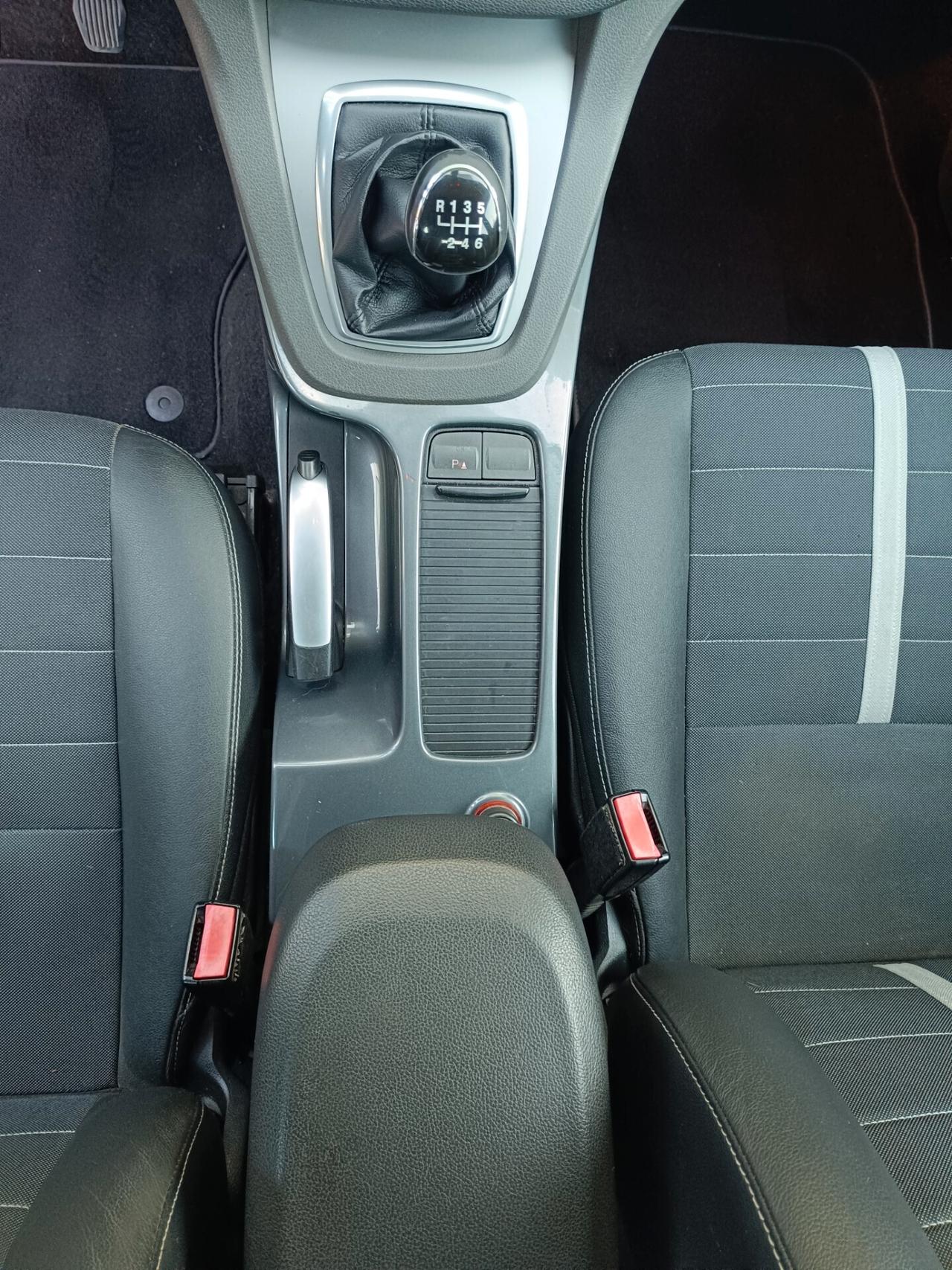 Ford Kuga 2.0 TDCI 4x4 Powershift Titanium