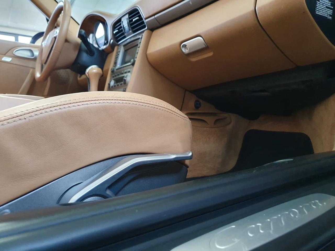 Porsche 911 Carrera Cabriolet