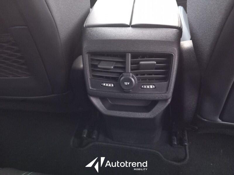 Peugeot 3008 Plug-In Hybrid 225 CV Automatica Allure